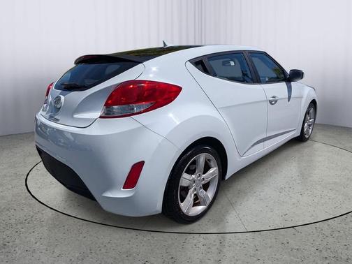 Century White 2014 Hyundai Veloster Base