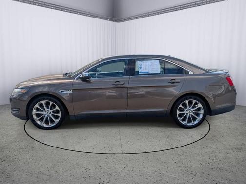 White Platinum Metallic Tri-Coat 2015 Ford Taurus Limited