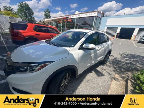 Platinum White Pearl 2022 Honda HR-V EX