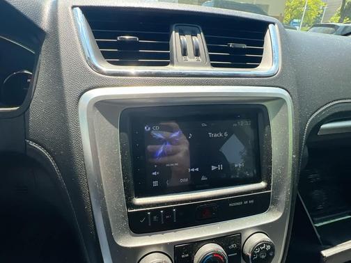 Quicksilver Metallic 2015 GMC Acadia SLE-2