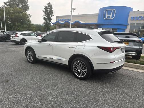 2022 Acura MDX Advance Package