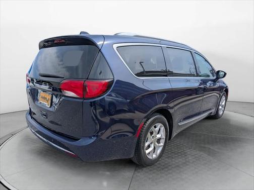 2019 Chrysler Pacifica Touring-L Plus