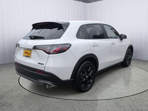 2024 Honda HR-V 2WD Sport