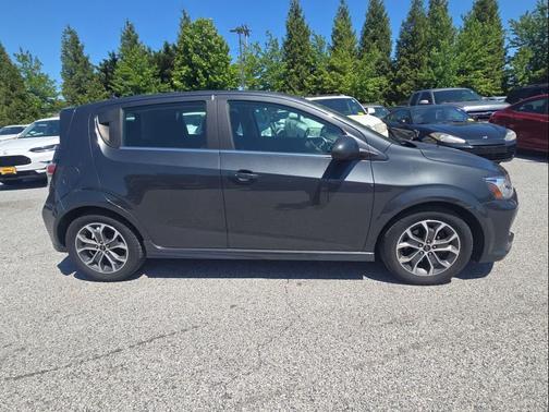 Nightfall Gray Metallic 2019 Chevrolet Sonic LT
