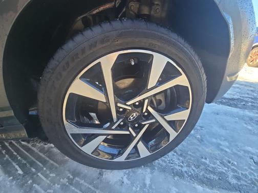 2023 Hyundai KONA Limited