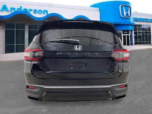 Crystal Black Pearl 2026 Honda Pilot Black Edition