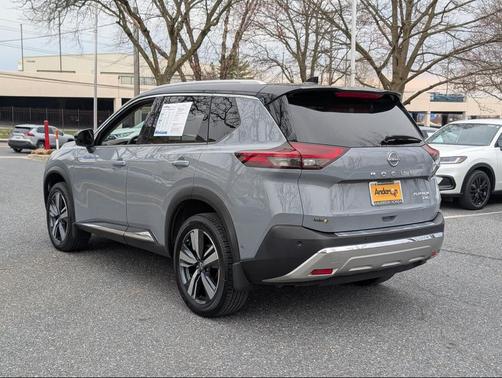 2022 Nissan Rogue Platinum