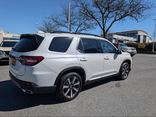 2025 Honda Pilot Elite