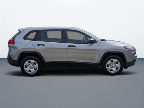 2015 Jeep Cherokee Sport