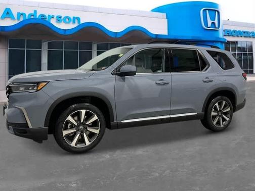 2025 Honda Pilot Touring 8-Passenger