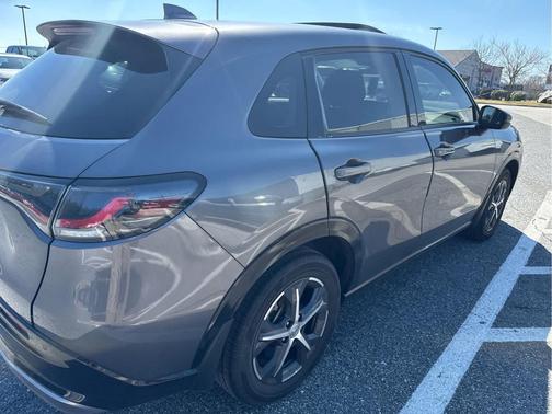 Modern Steel Metallic 2024 Honda HR-V EX-L