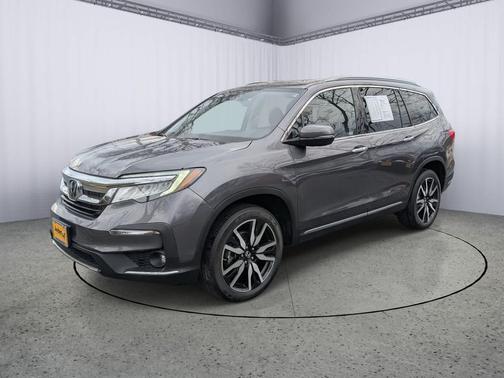 2021 Honda Pilot Touring 8-Passenger