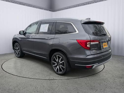 2021 Honda Pilot Touring 8-Passenger