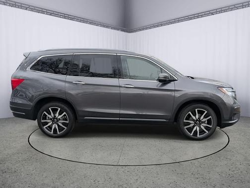 2021 Honda Pilot Touring 8-Passenger