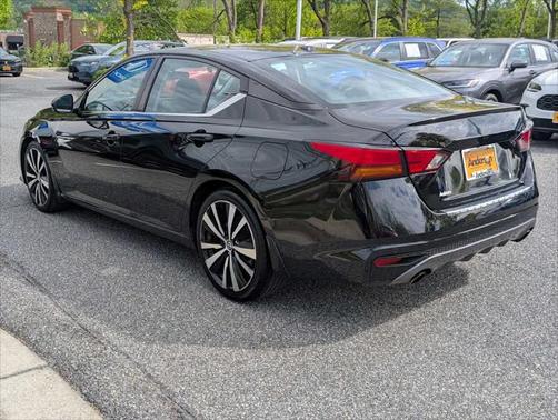 2021 Nissan Altima SR VC-Turbo FWD