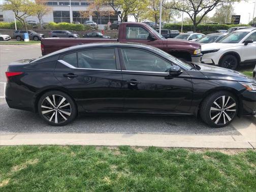 2021 Nissan Altima SR VC-Turbo FWD
