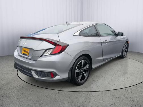 2016 Honda Civic Touring