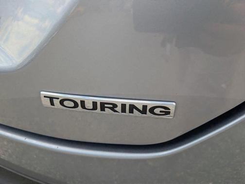 2024 Honda Pilot Touring 8-Passenger