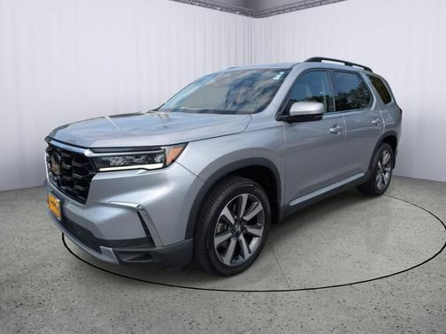 2024 Honda Pilot Touring 8-Passenger