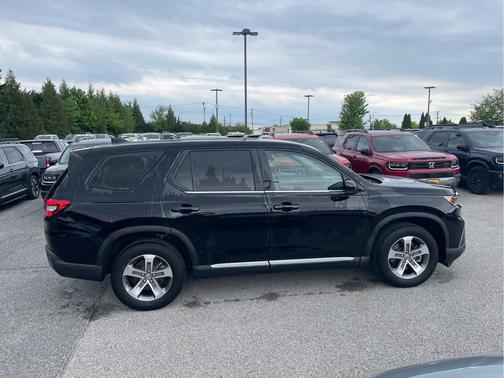 Crystal Black Pearl 2023 Honda Pilot AWD EX-L 7 Passenger
