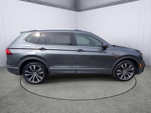 2019 Volkswagen Tiguan 2.0T SEL R-Line 4MOTION