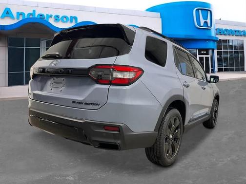 Sonic Gray Pearl 2026 Honda Pilot Black Edition