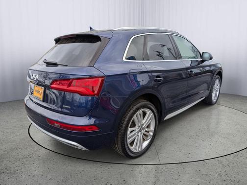 Moonlight Blue Metallic 2019 Audi Q5 2.0T Premium Plus