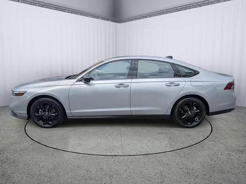 Solar Silver Metallic 2025 Honda Accord SE