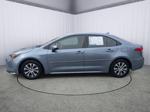 2022 Toyota Corolla Hybrid LE