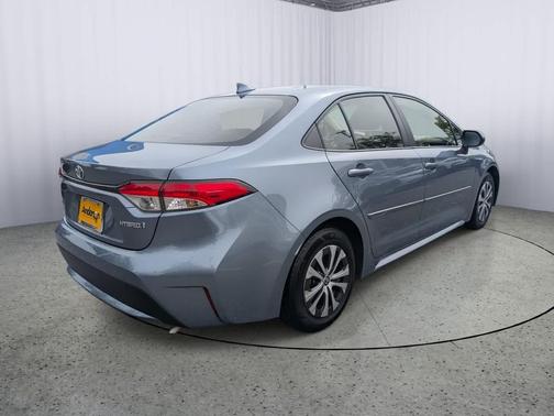 2022 Toyota Corolla Hybrid LE
