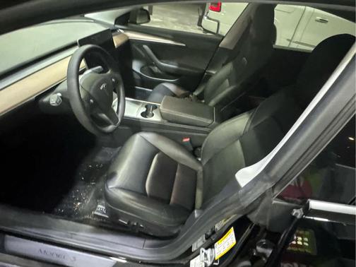 2022 Tesla Model 3 Standard Range