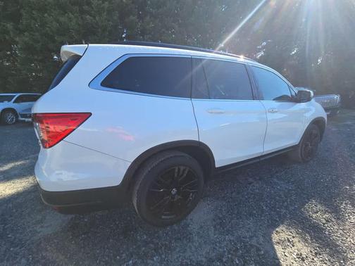 2022 Honda Pilot AWD Special Edition
