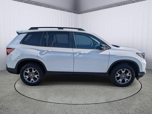 2023 Honda Passport AWD TrailSport