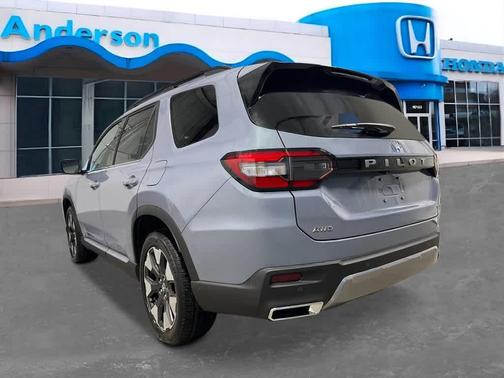 2026 Honda Pilot Touring 8-Passenger