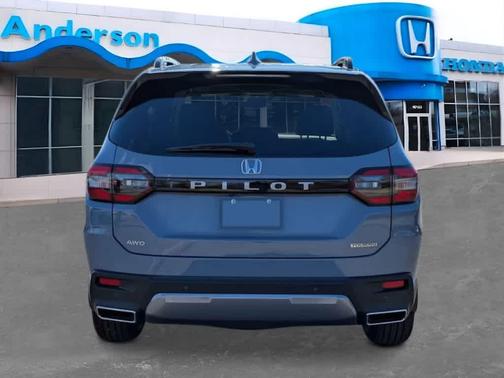 2026 Honda Pilot Touring 8-Passenger