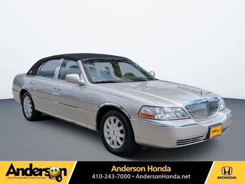 2007 Lincoln Town Car Signature