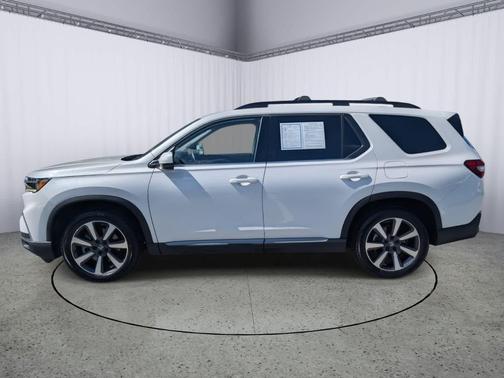 2023 Honda Pilot AWD Elite