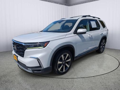 2023 Honda Pilot AWD Elite