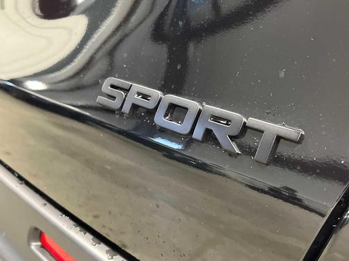 Crystal Black Pearl 2026 Honda HR-V AWD Sport