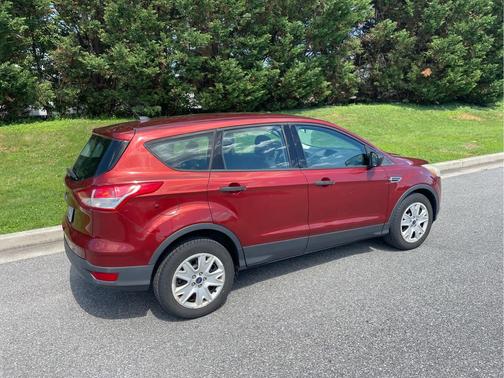 Sunset 2014 Ford Escape S