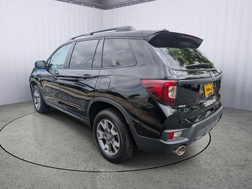 Crystal Black Pearl 2023 Honda Passport AWD TrailSport