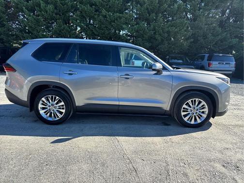 2025 Toyota Grand Highlander Platinum