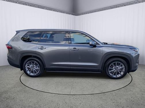 2025 Toyota Grand Highlander Platinum