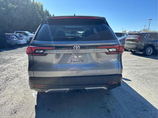2025 Toyota Grand Highlander Platinum