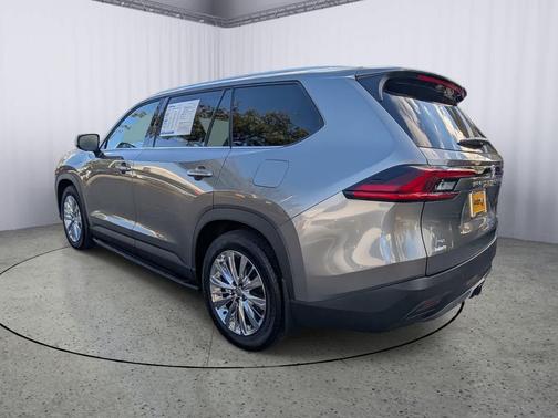 2025 Toyota Grand Highlander Platinum