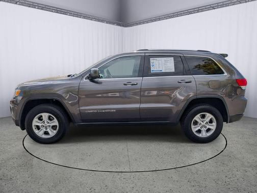 Granite Crystal Metallic Clearcoat 2015 Jeep Grand Cherokee Laredo