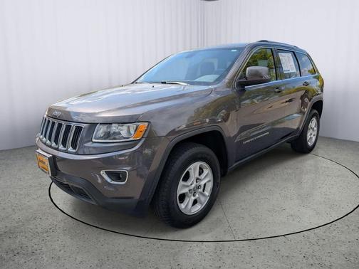 Granite Crystal Metallic Clearcoat 2015 Jeep Grand Cherokee Laredo