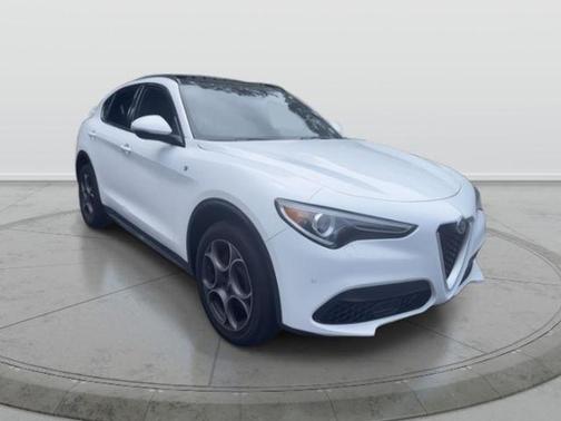 2022 Alfa Romeo Stelvio Ti