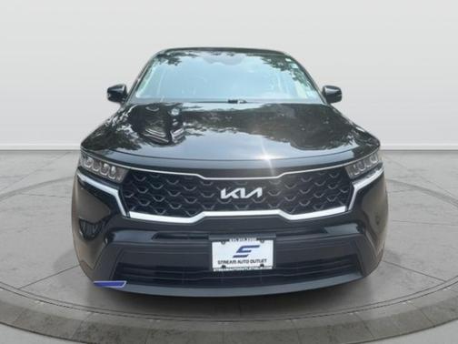 2022 Kia Sorento LX