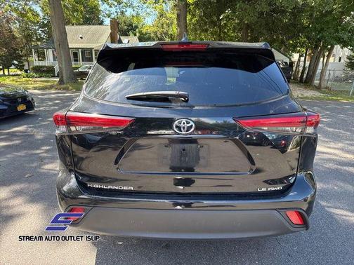 2023 Toyota Highlander LE